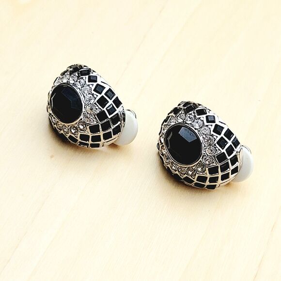CARRE Blach & White Rhinestone Vintage Clip On Earrings - Picture 4 of 9